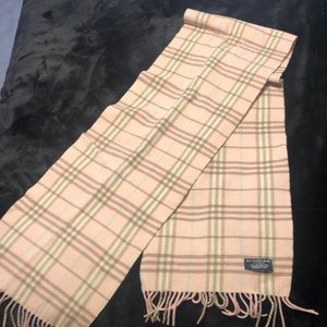 Burberry Pink Wool Scarf